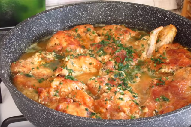 Тушеная курица в молоке