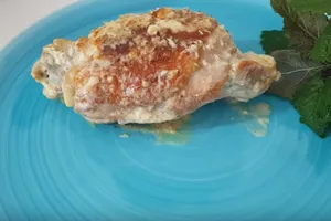 Тушеная курица в сливочном соусе - пошаговый рецепт Тушеная курица в сливочном соусе - пошаговый рецепт