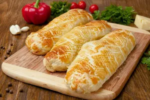 Курица в тесте с ветчиной - пошаговый рецепт Курица в тесте с ветчиной - пошаговый рецепт