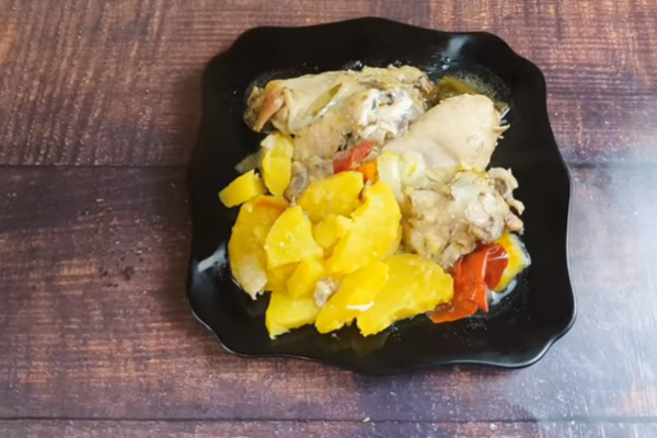 Курица в банке с картошкой и болгарским перцем