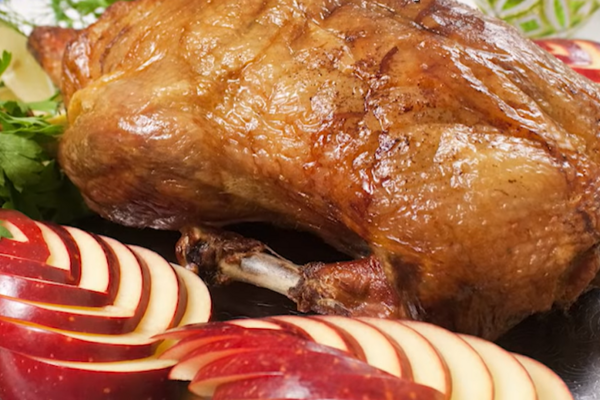 Качка, фарширована капустою