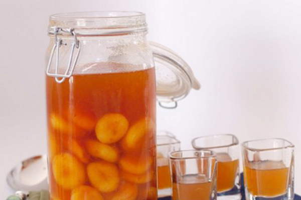 Настоянка на куразі з цукром