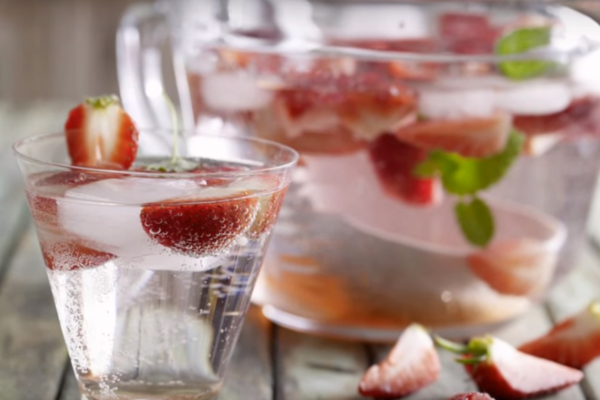 Крюшон із полуниці