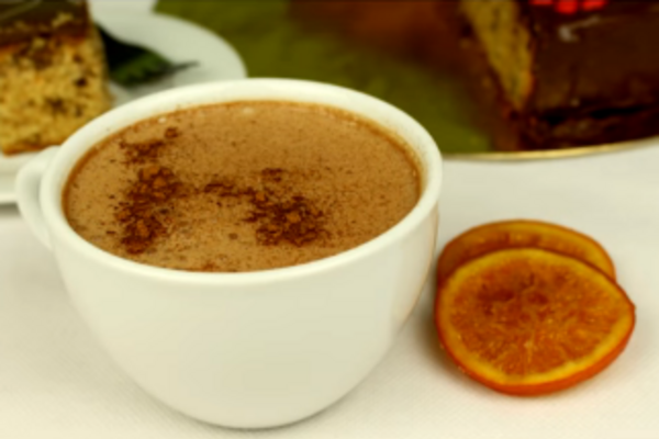 Горячий шоколад с корицей