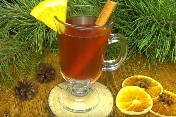 Глинтвейн с вишневым соком и имбирем