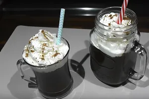 Горячий шоколад со сгущенкой - пошаговый рецепт Горячий шоколад со сгущенкой - пошаговый рецепт