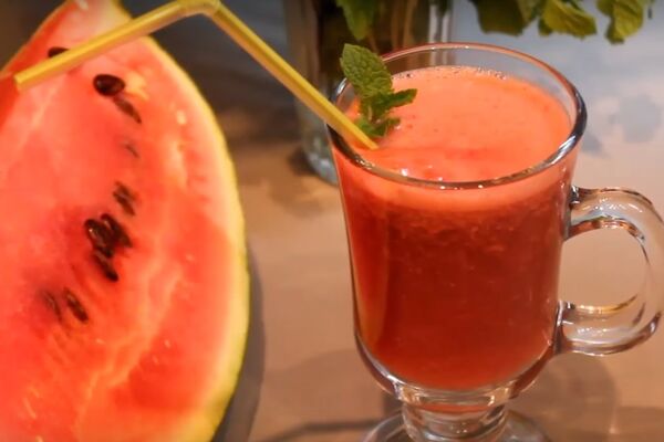 Арбузный смузи с мятой