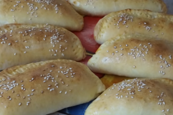 Кальцоне из дрождевого теста