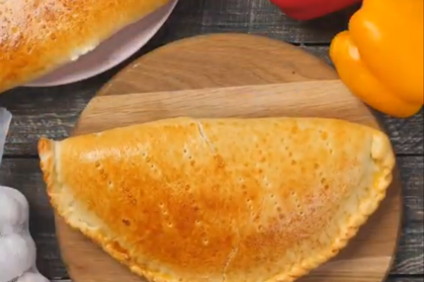 Кальцоне з м'ясом