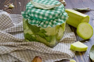 Маринованные кабачки с горчицей и чесноком - пошаговый рецепт Маринованные кабачки с горчицей и чесноком - пошаговый рецепт