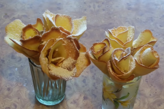 Бисквитные розы в духовке