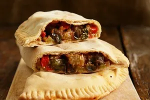 Кальцоне с баклажанами - пошаговый рецепт Кальцоне с баклажанами - пошаговый рецепт