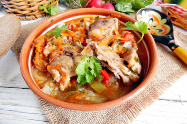 Чахохбілі з ''Ткемалі'' та овочами