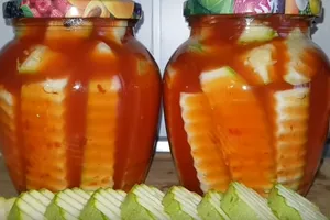 Мариновані кабачки з кетчупом - покроковий рецепт Мариновані кабачки з кетчупом - покроковий рецепт