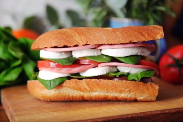 Панини с колбасой