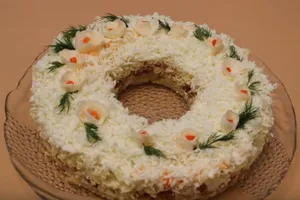 Салат "Невеста" с копченой курицей - пошаговый рецепт Салат "Невеста" с копченой курицей - пошаговый рецепт