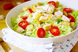 "Цезар" рецепт з куркою, сухариками і помідорами - покроковий рецепт "Цезар" рецепт з куркою, сухариками і помідорами - покроковий рецепт