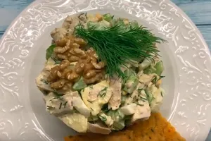 Салат с сельдереем, яблоком и курицей - пошаговый рецепт Салат с сельдереем, яблоком и курицей - пошаговый рецепт
