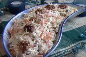 Салат із коріння селери з яблуком - покроковий рецепт Салат із коріння селери з яблуком - покроковий рецепт