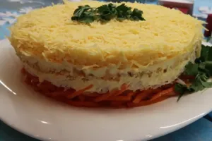 Салат с курицей и ананасом слоеный - пошаговый рецепт Салат с курицей и ананасом слоеный - пошаговый рецепт