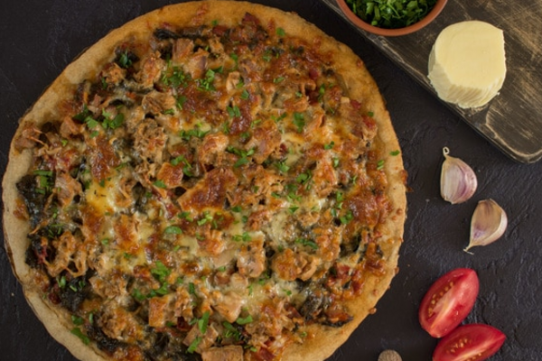 Піца без тіста з тунцем