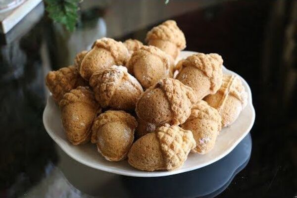 Орешки на сахарной пудре