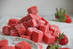 Полуничний рахат-лукум - покроковий рецепт Полуничний рахат-лукум - покроковий рецепт