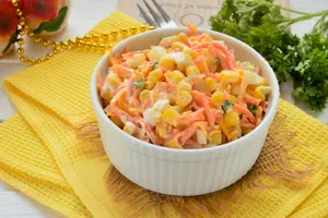 Салат з корейською морквою і кукурудзою - покроковий рецепт Салат з корейською морквою і кукурудзою - покроковий рецепт