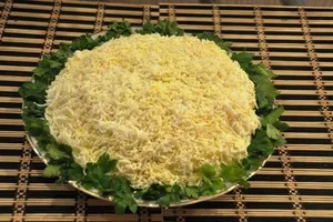 Салат з курячих сердечок з грибами - покроковий рецепт Салат з курячих сердечок з грибами - покроковий рецепт