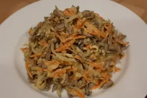 Салат с куриными сердечками и огурцом - пошаговый рецепт Салат с куриными сердечками и огурцом - пошаговый рецепт