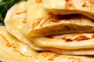 Кутабы с картошкой - пошаговый рецепт Кутабы с картошкой - пошаговый рецепт
