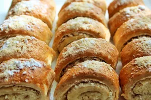 Гата с орехами - пошаговый рецепт Гата с орехами - пошаговый рецепт