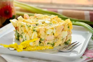 Салат с куриным филе и ананасом - пошаговый рецепт Салат с куриным филе и ананасом - пошаговый рецепт