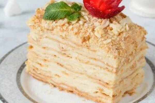 Торт ''Наполеон'' с заварным кремом ''Дипломат''