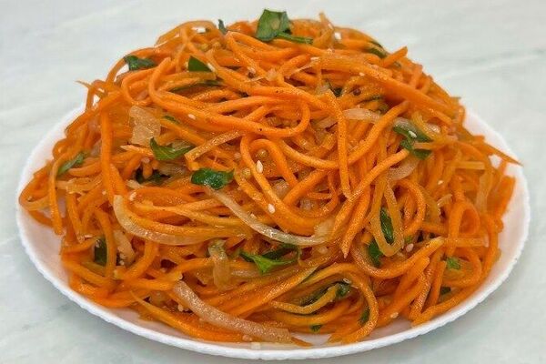 Салат з моркви за 10 хвилин