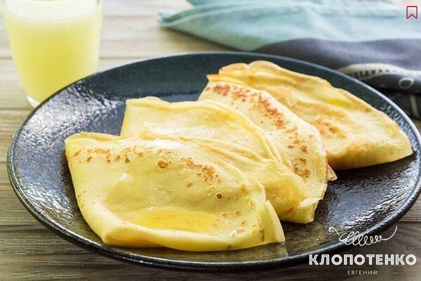 Рецепти тонких та смачних млинців на сироватці з чудовими дірочками. Млинці на сироватці тонкі з дірочками смачні рецепти