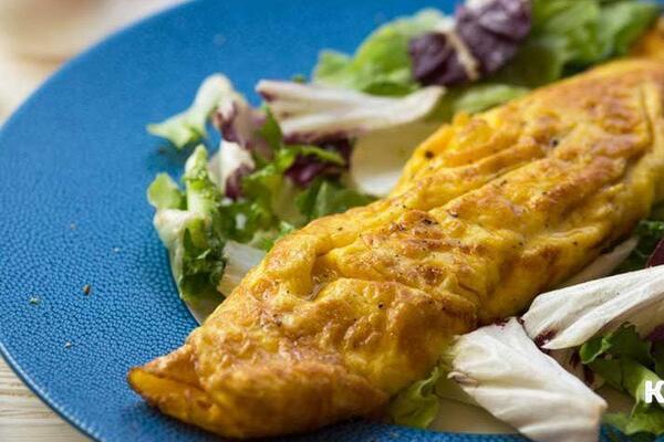 М'який французький омлет на вершковому маслі