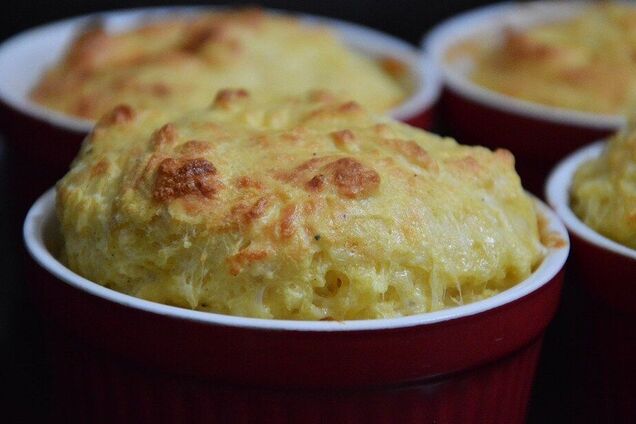 Соленое сырное суфле в духовке