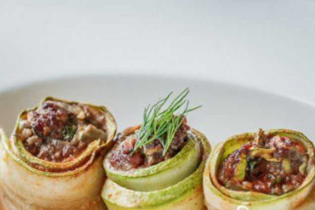 Рулетики из кабачков с фаршем