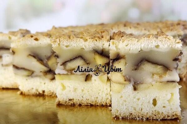 Яблочный пирог с пудингом