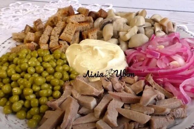 Салат с языком и грибами