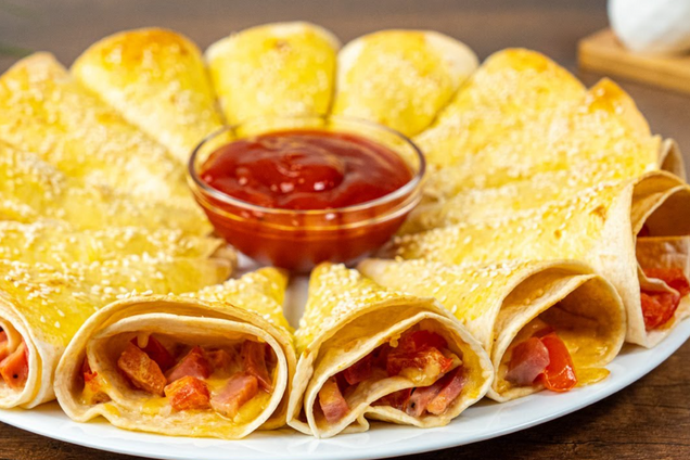 Тортилья з начинкою