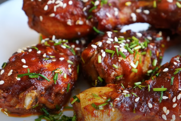 Курячі ніжки в соусі