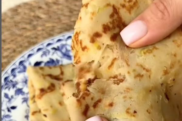 Блины с яблоком