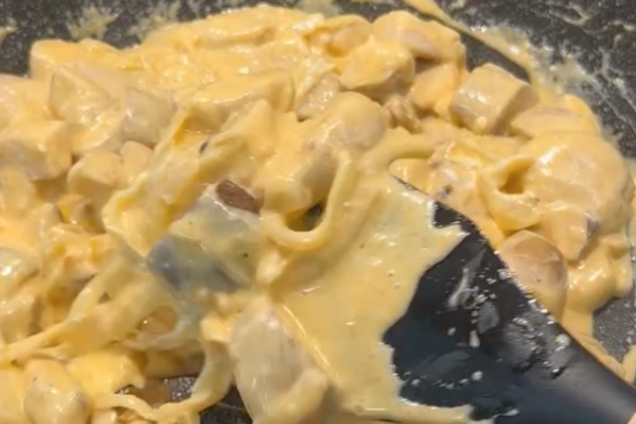 Тушковані білі гриби