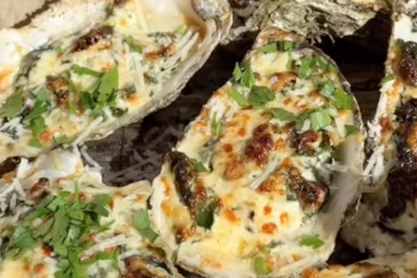 Запеченные устрицы с сыром