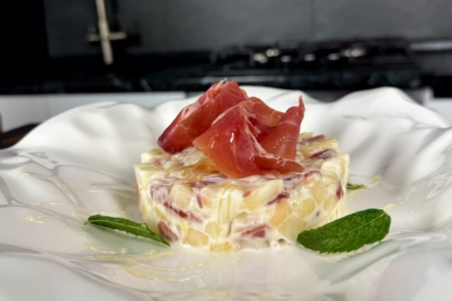 Закуска с дыней и хамоном