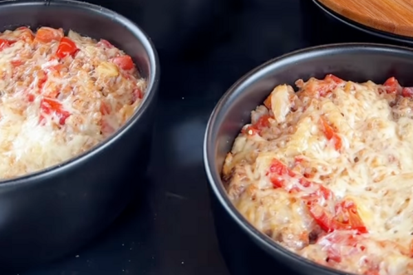 Запеченная гречка с мясом и овощами