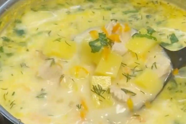 Сырный суп с курицей