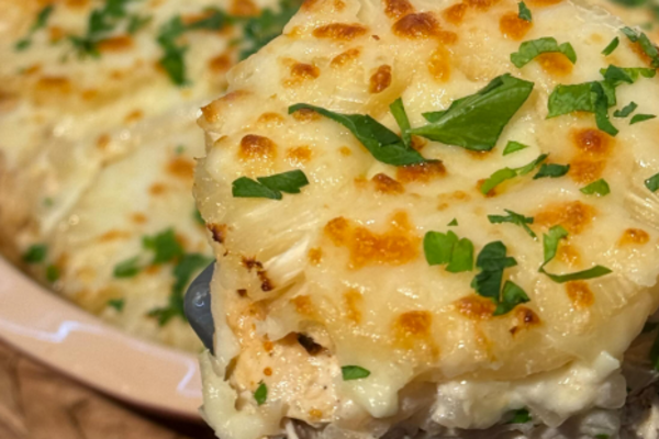 Куряче філе з ананасами